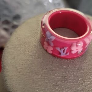 Clean Louis vuitton ring five size seven and a half